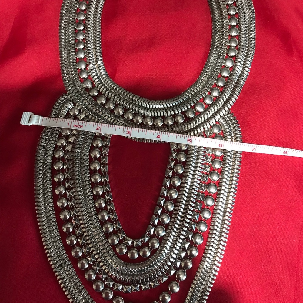 “NWOT” GORGEOUS SILVER BIB NECKLACE - Picture 3 of 5